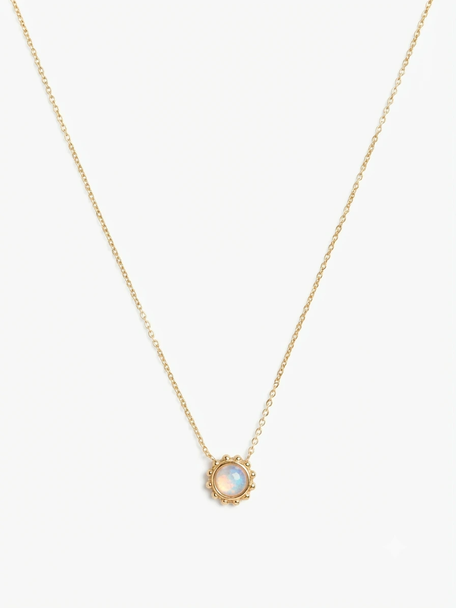 Stella Necklace Model